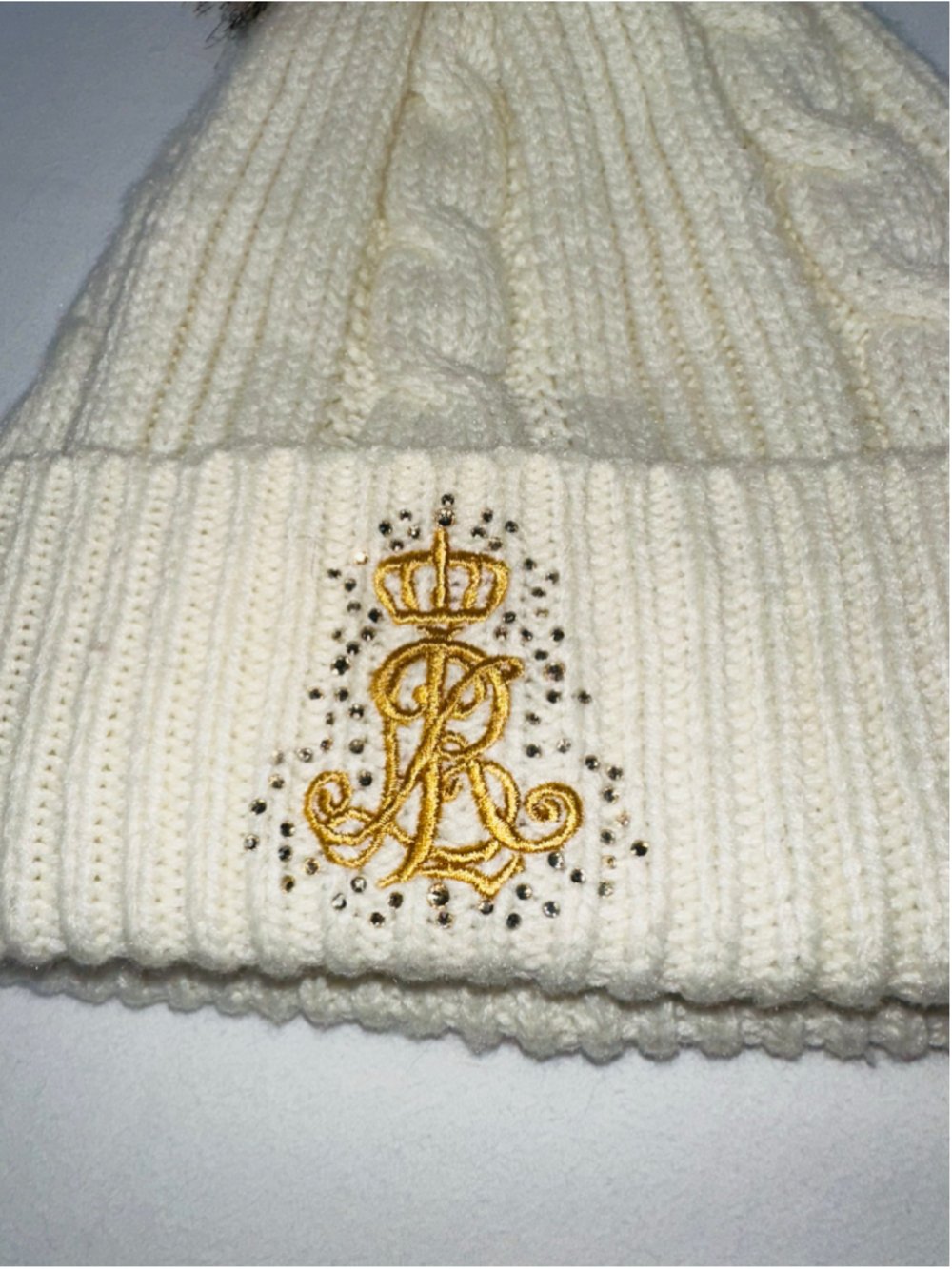 Lauren Ralph Lauren Rhinestone Logo Cable Knit Faux Fur Pom Beanie Ivory One Siz - Picture 3 of 6